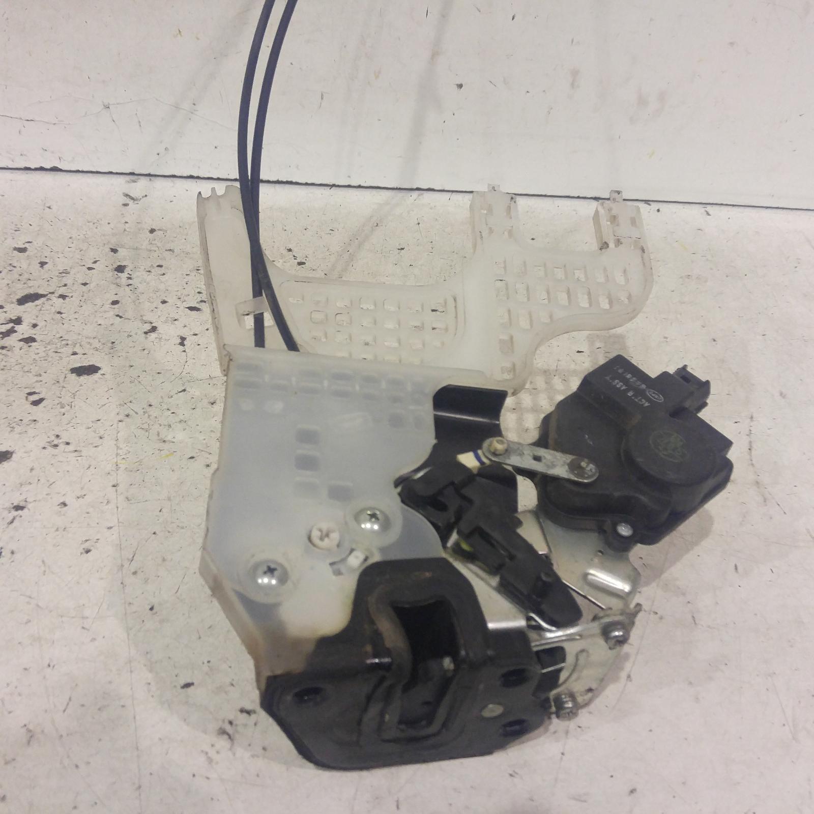 Tucson Door/boot/gate Lock 2004-2010 left rear door lock,08/04-01/10 00007005 #147637
