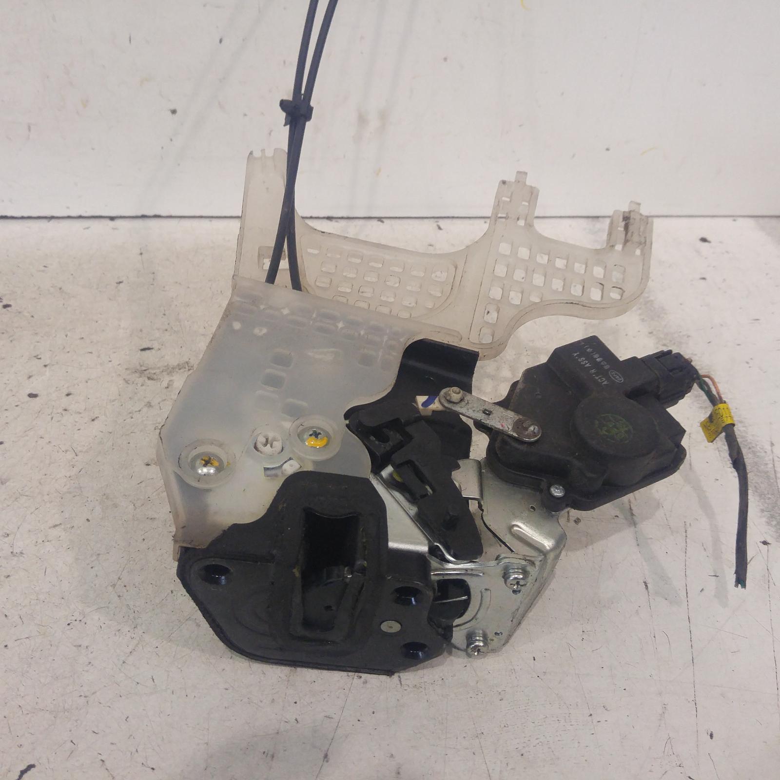Tucson Door/boot/gate Lock 2004-2010 left rear door lock,08/04-01/10 00007020 #147764