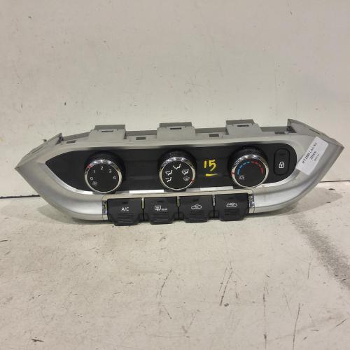 heater/aircon controls