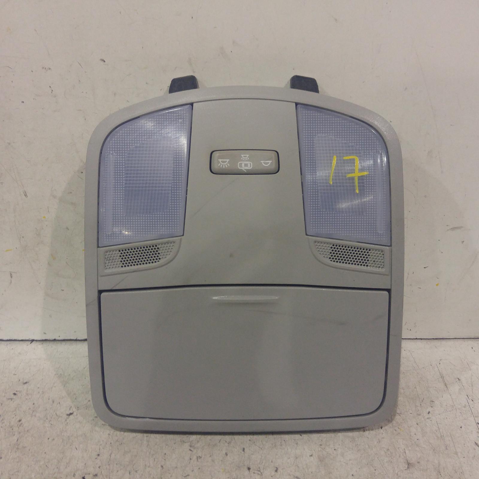 Rio Courtesy Light 2016-2023 front,w/ sunglass holder type,yb,12/16- 00007266 #151529