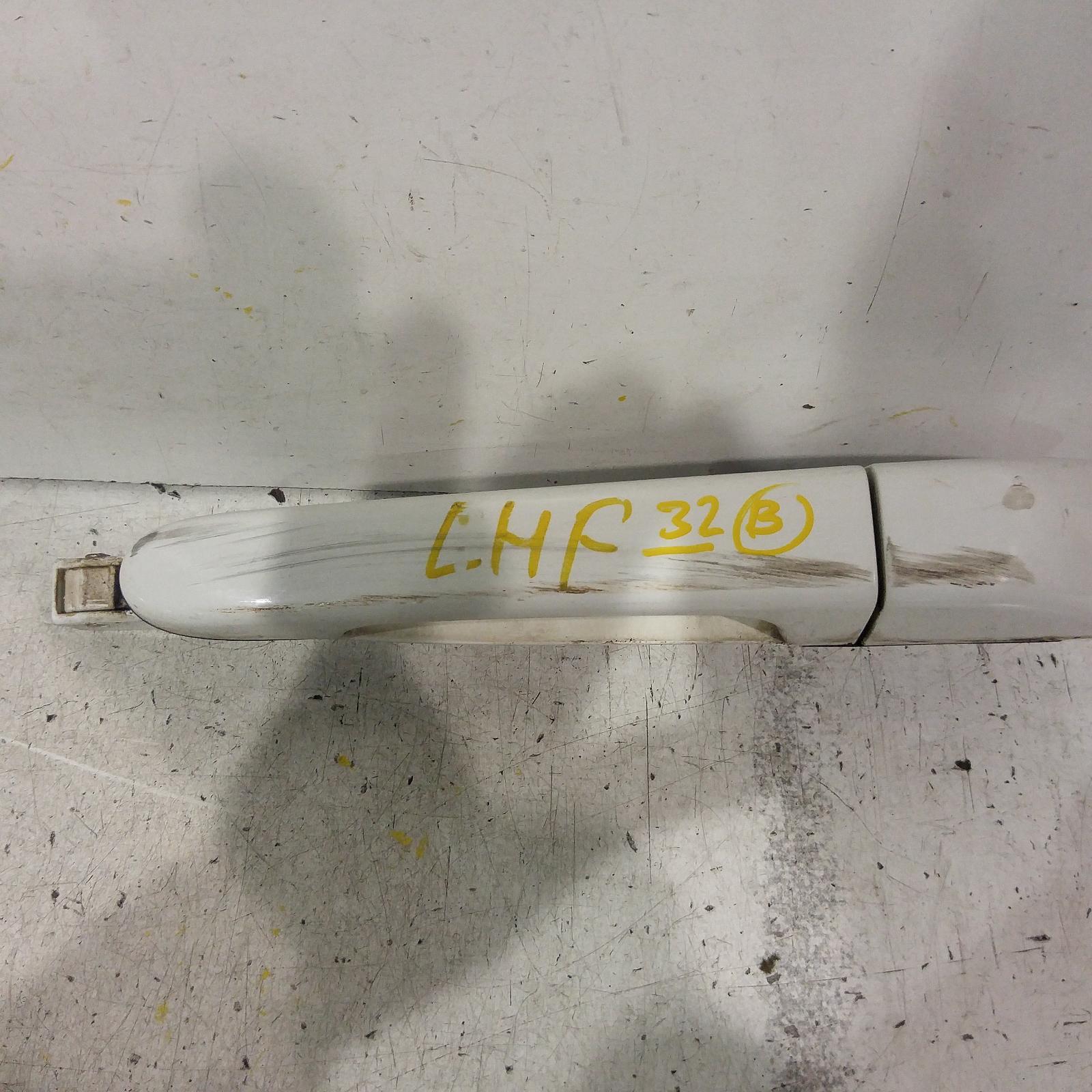 Carnival/Grand Carnival Door Handle 2006-2014 outer,lh front,vq,01/06-12/14 00007267 #152052