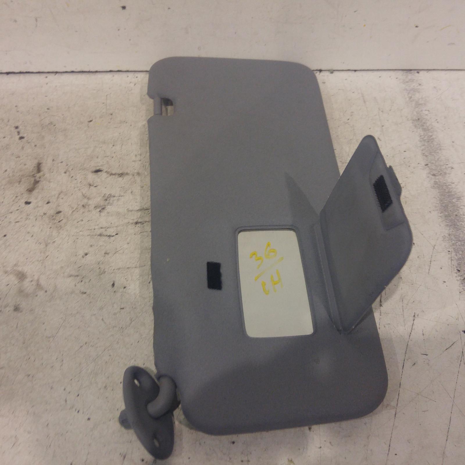 Rav4 Sunvisor 2000-2003 aca21,lh side,flat type mirror cover,07/00-07/03 00006951 #153564