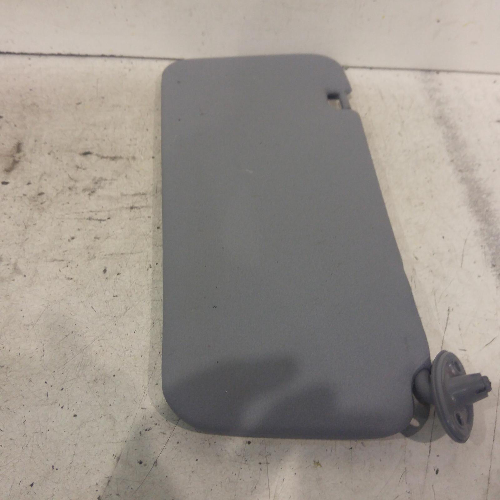 Rav4 Sunvisor 2000-2003 aca21,lh side,flat type mirror cover,07/00-07/03 00006951 #153564