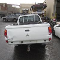 Mitsubishi 2009 ~ 2015 Triton