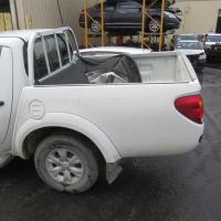 Mitsubishi 2009 ~ 2015 Triton