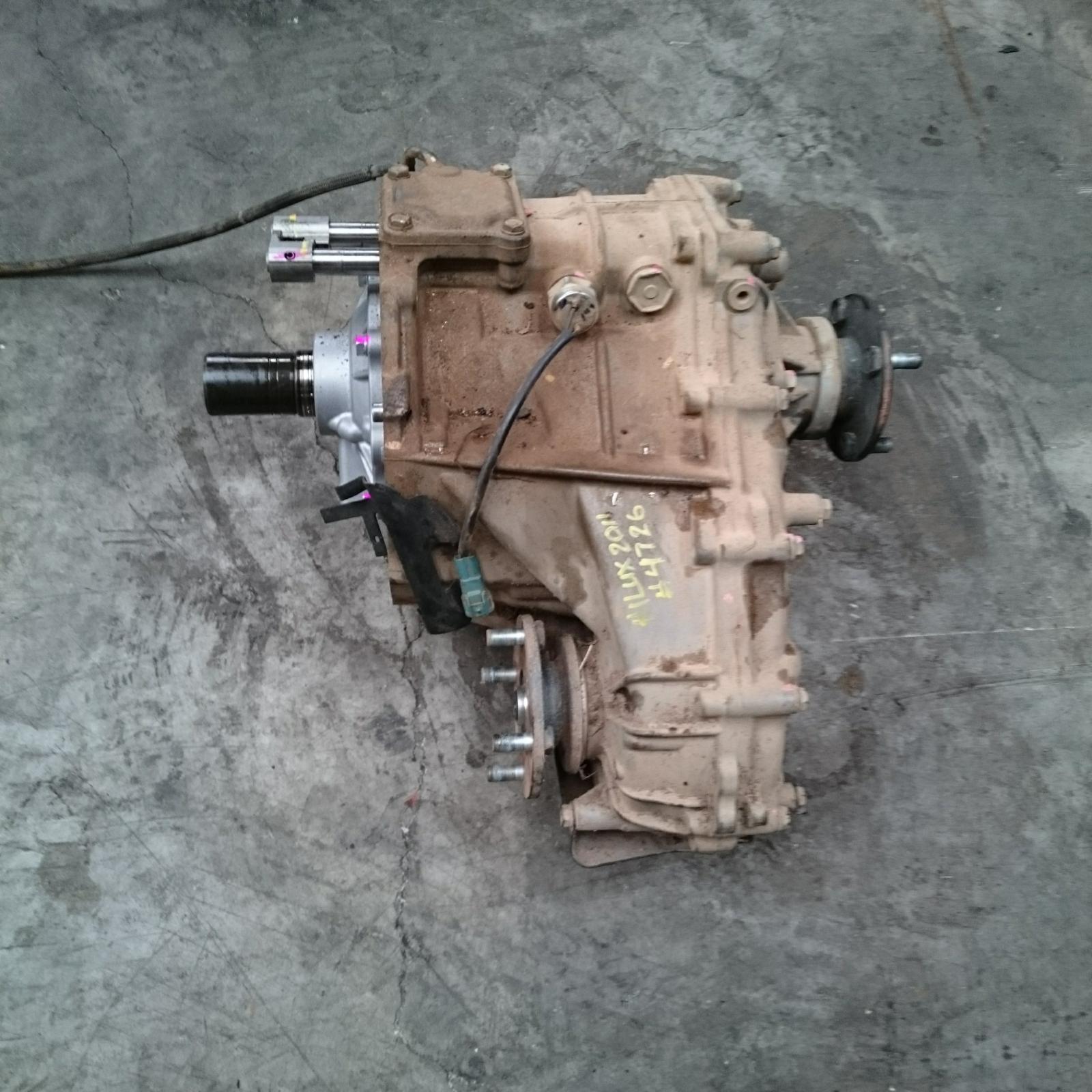 159136, Used transfer case for 2011 hilux manual t/m, diesel, 3.0