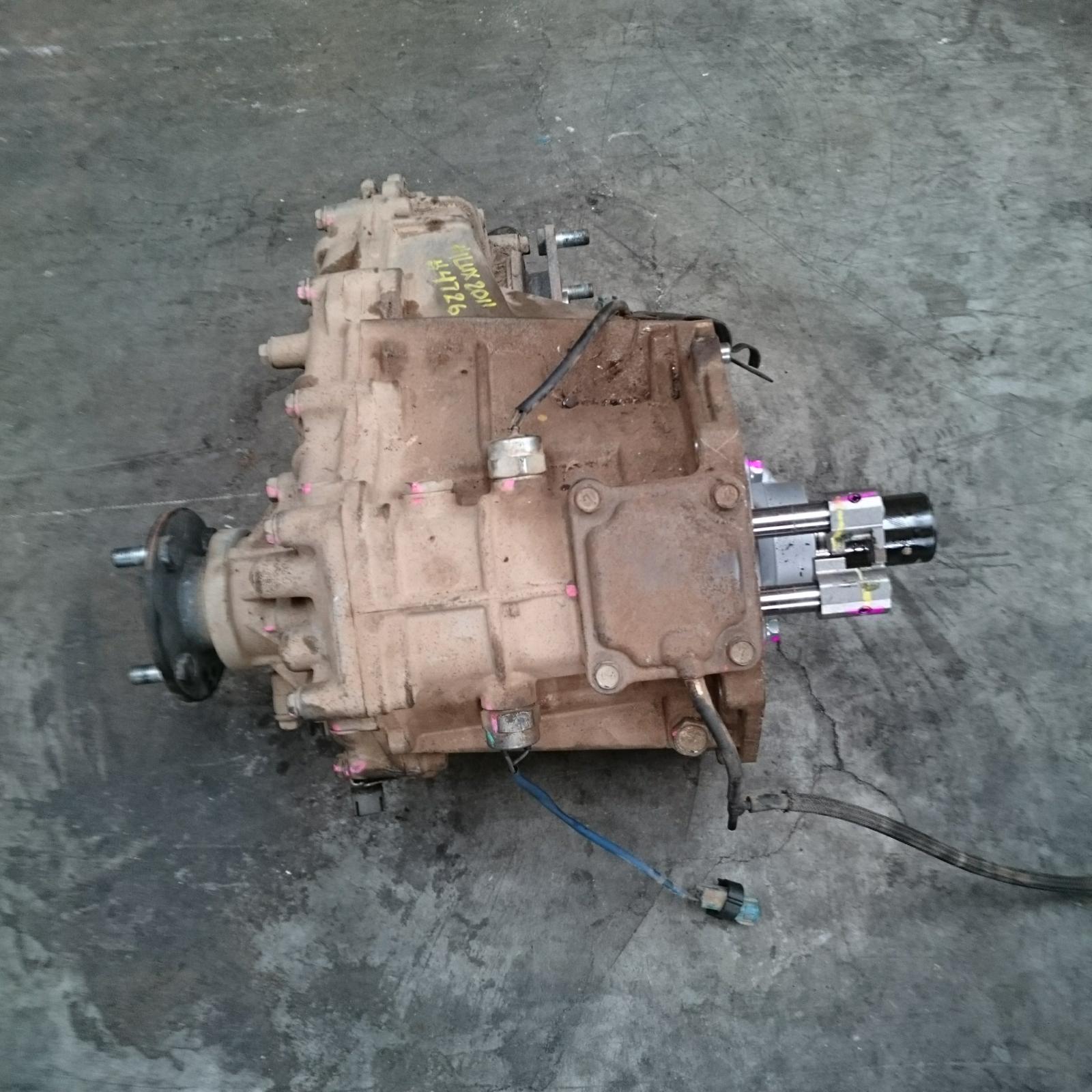 159136, Used transfer case for 2011 hilux manual t/m, diesel, 3.0