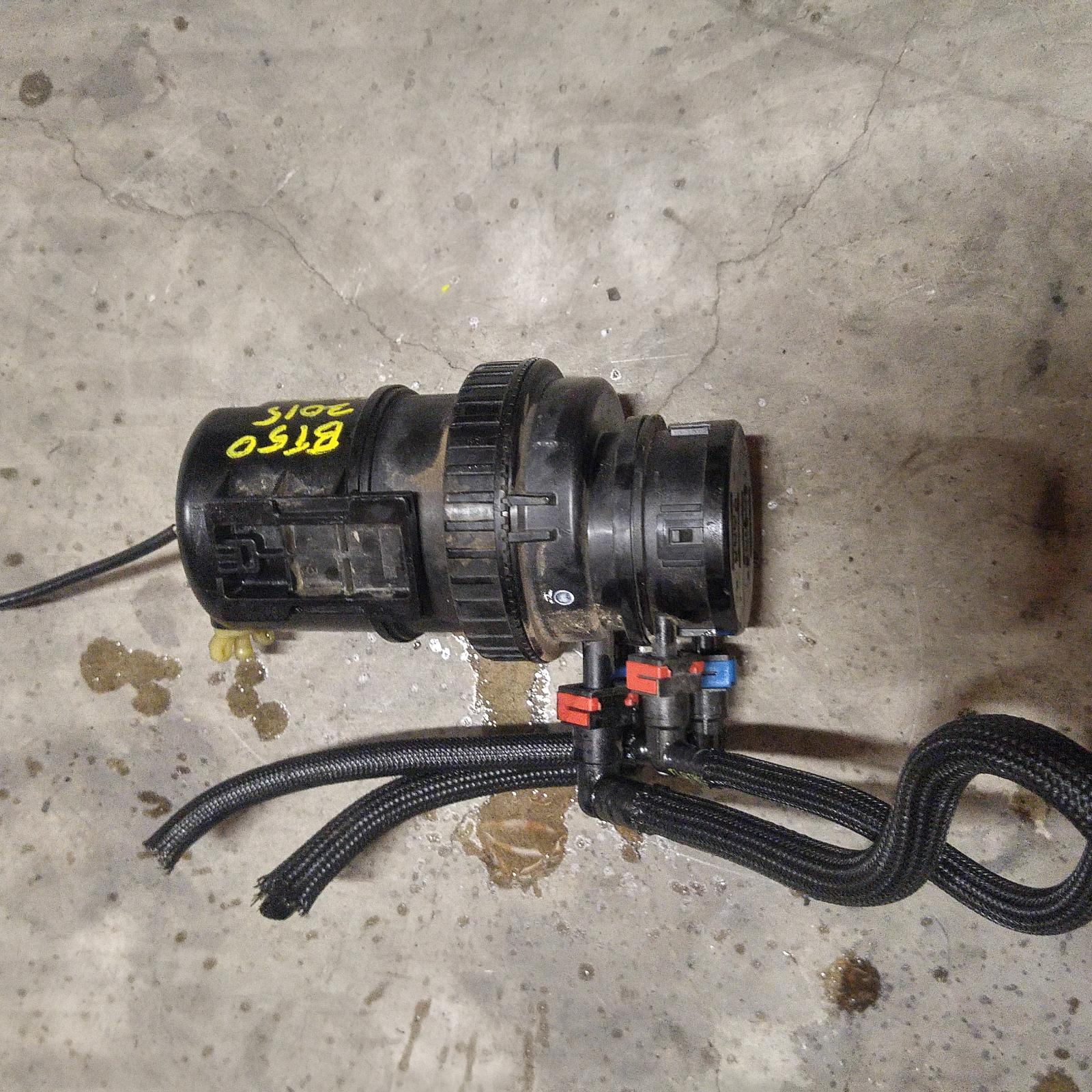 159260, Used fuel filter housing for 2015 bt50 11/11