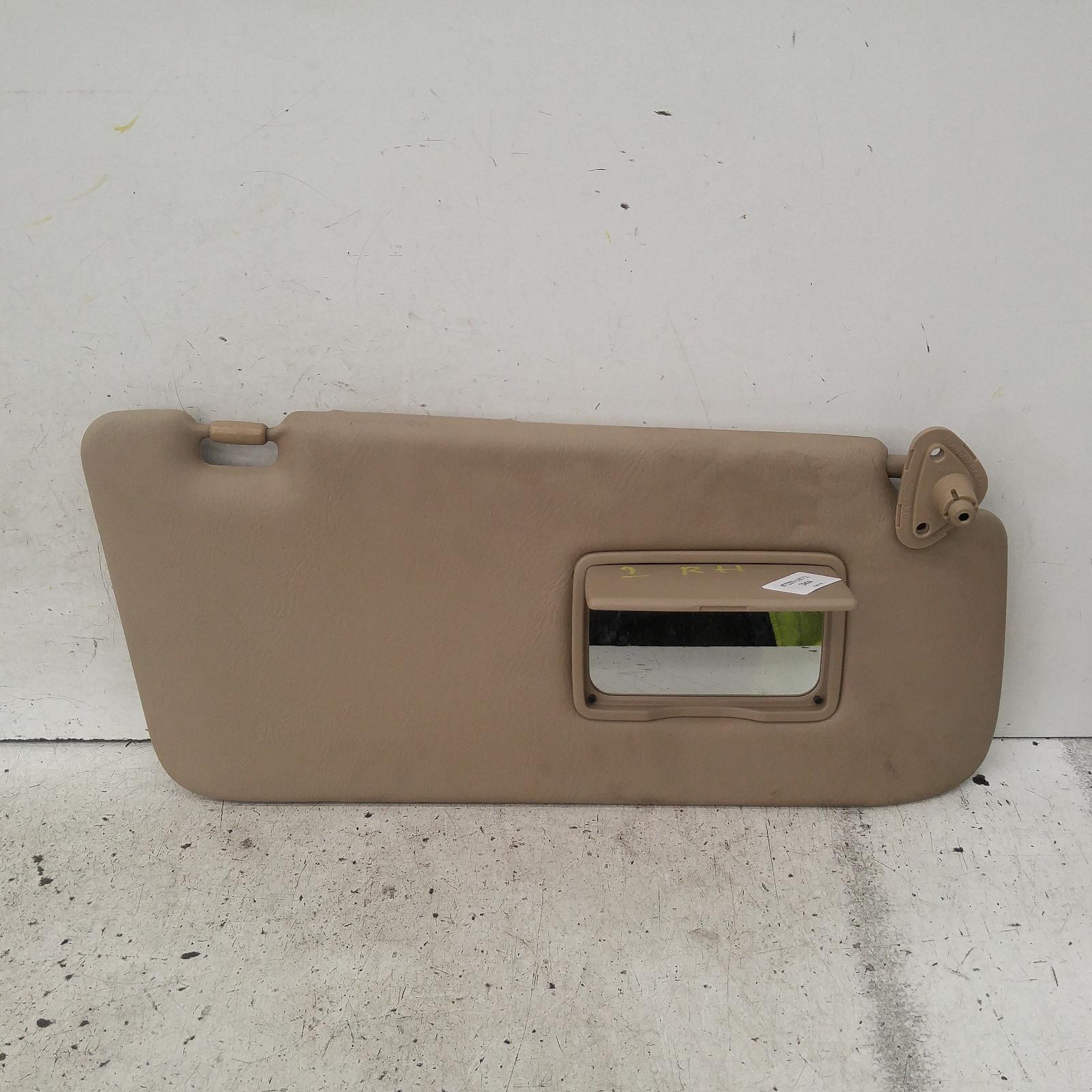 161212, Used sunvisor for 2004 crv rd7, rh side, beige, clip on type