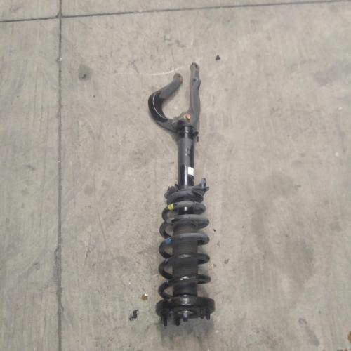 strut front left