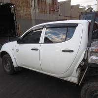 Mitsubishi 2009 ~ 2015 Triton