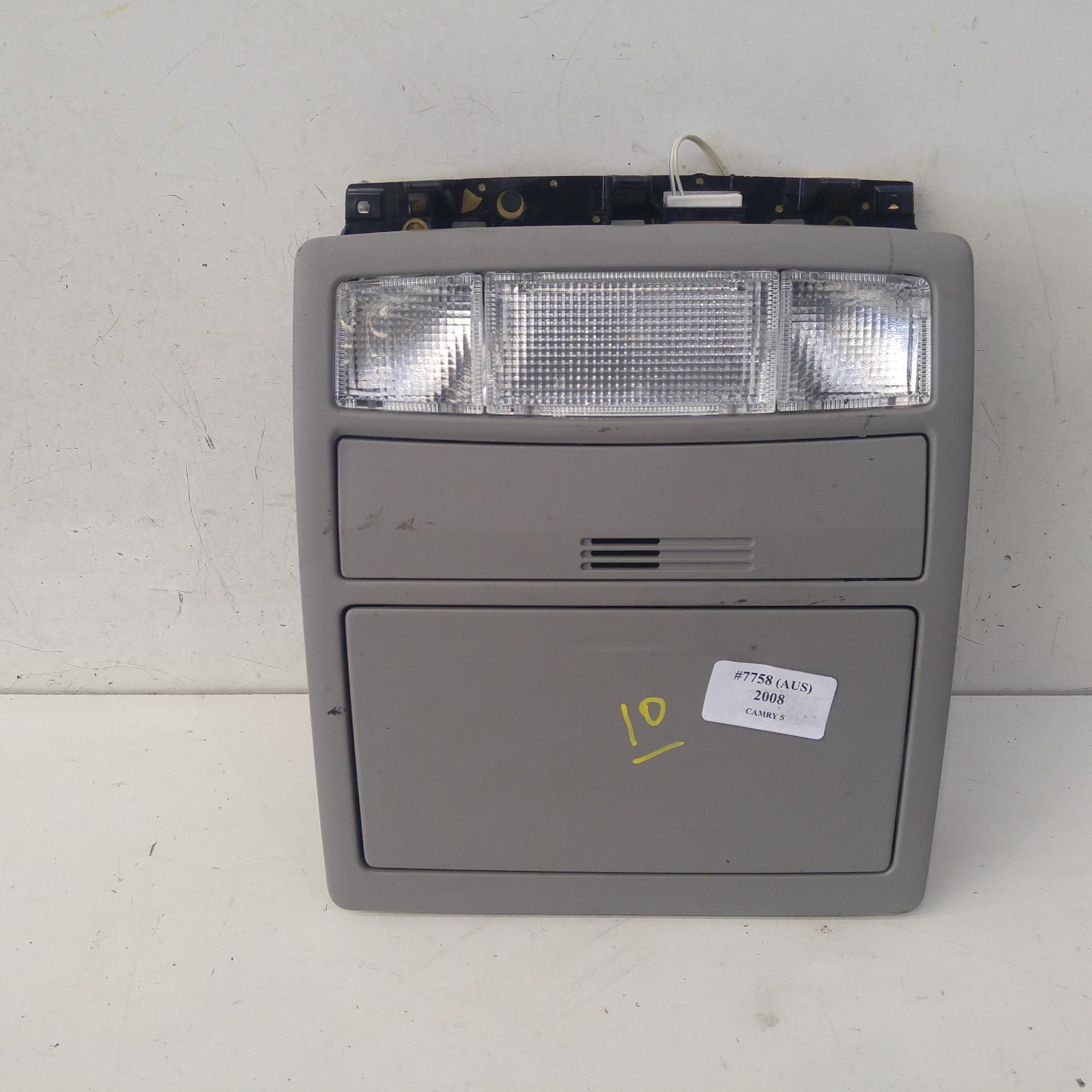 Camry Courtesy Light 2006-2011 front,acv40,06/06-11/11 00007758 #164825