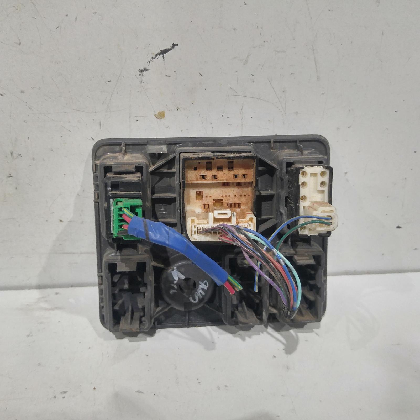 Hilux Miscellaneous Switch Relay 2011-2015 mirror switch,09/11-08/15 00007841 #166251