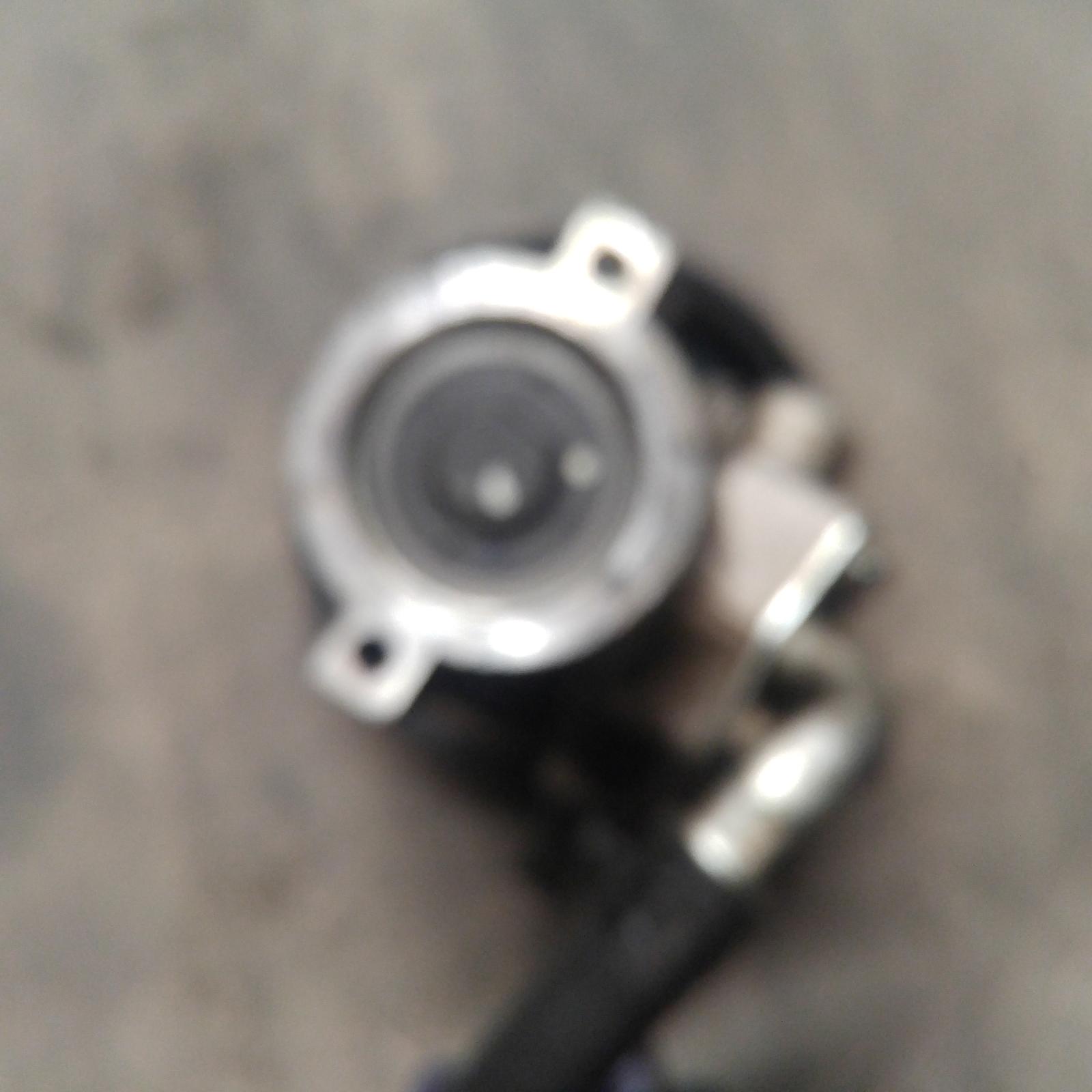 166995, Used steering pump for 2010 captiva petrol, 2.4, z24sed, cg