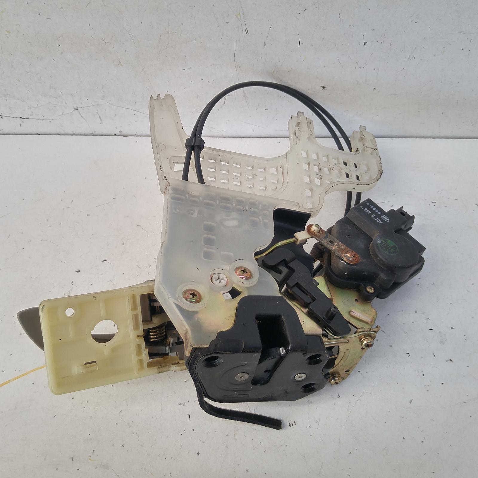 Tucson Door/boot/gate Lock 2004-2010 left rear door lock,08/04-01/10 00007870 #169490