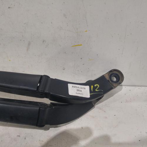wiper arm