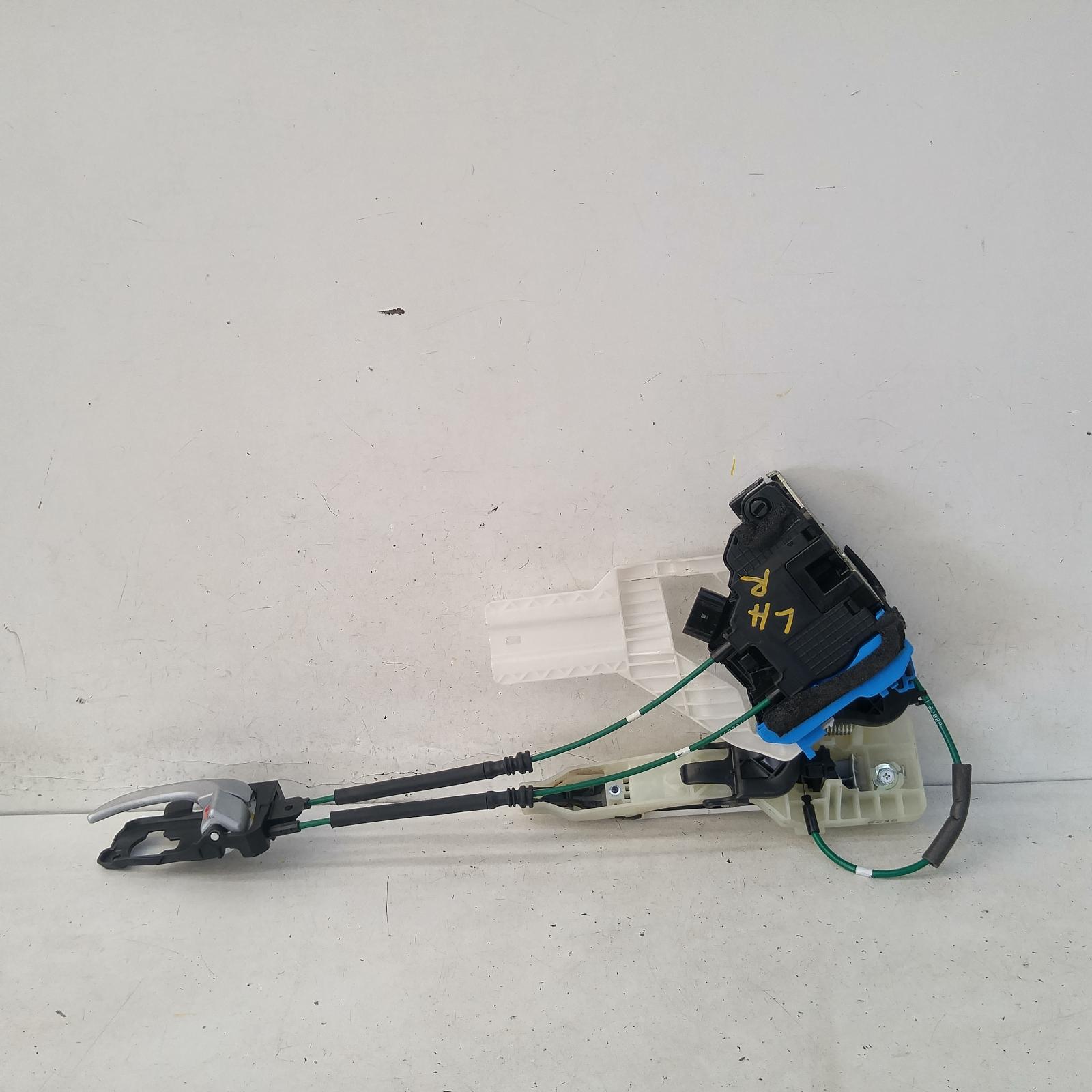 I30 Door/boot/gate Lock 2012-2017 left rear door lock,gd,5dr hatch,standard handle type,03/12-02/17 00007994 #172421