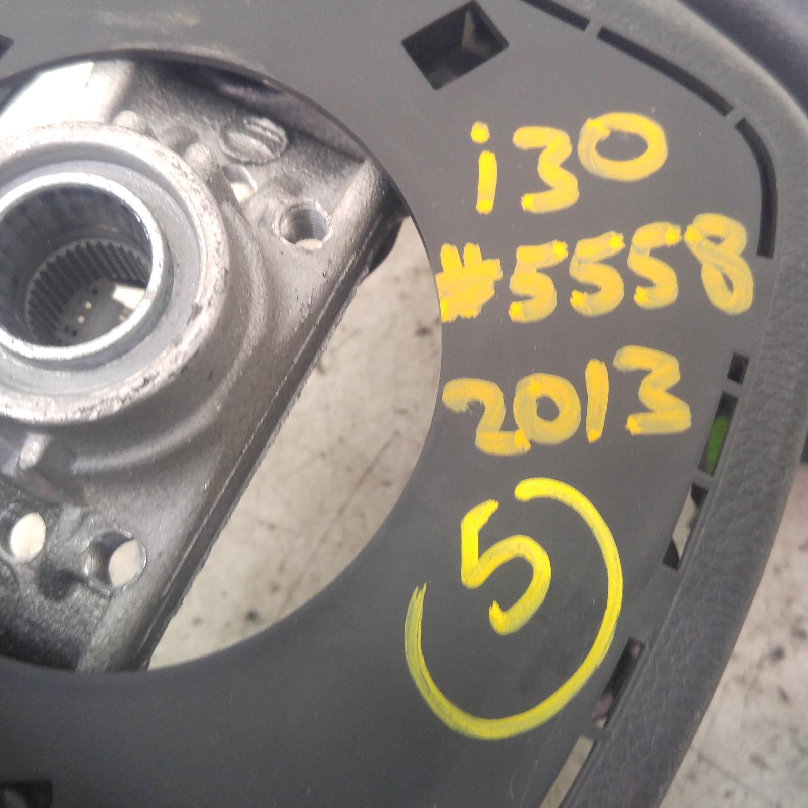 I30 Steering Wheel 2012-2017 vinyl,gd,05/12-02/17 00005558 #117866