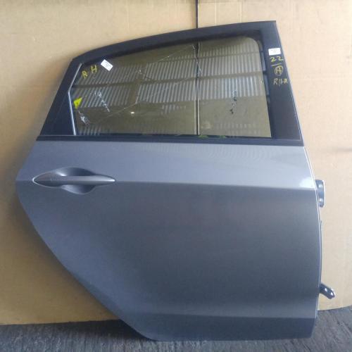 door/sliding rear right