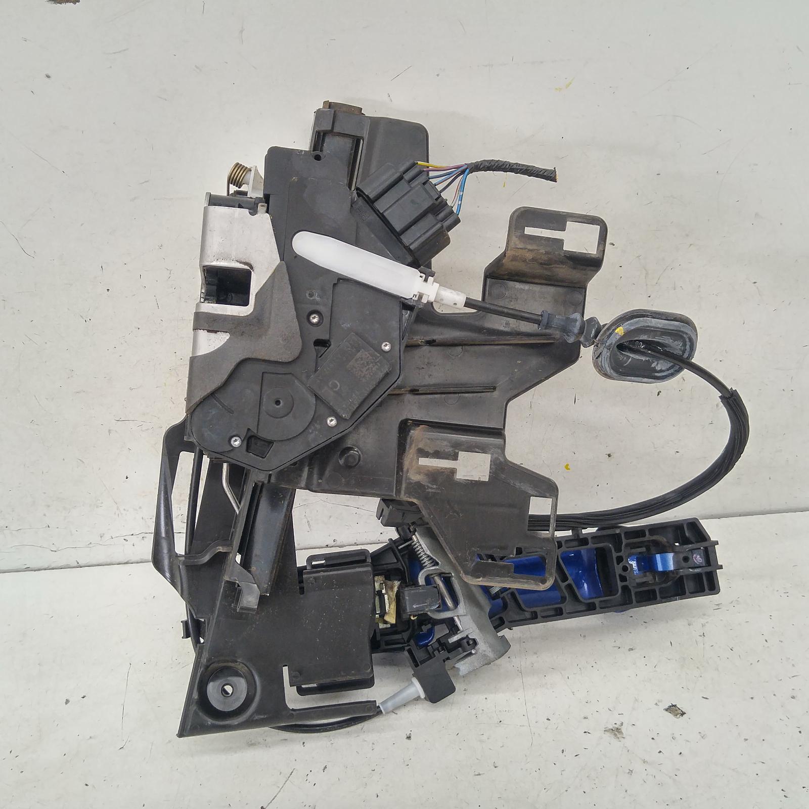 179084, Used door/boot/gate lock for 2011 fiesta right front door