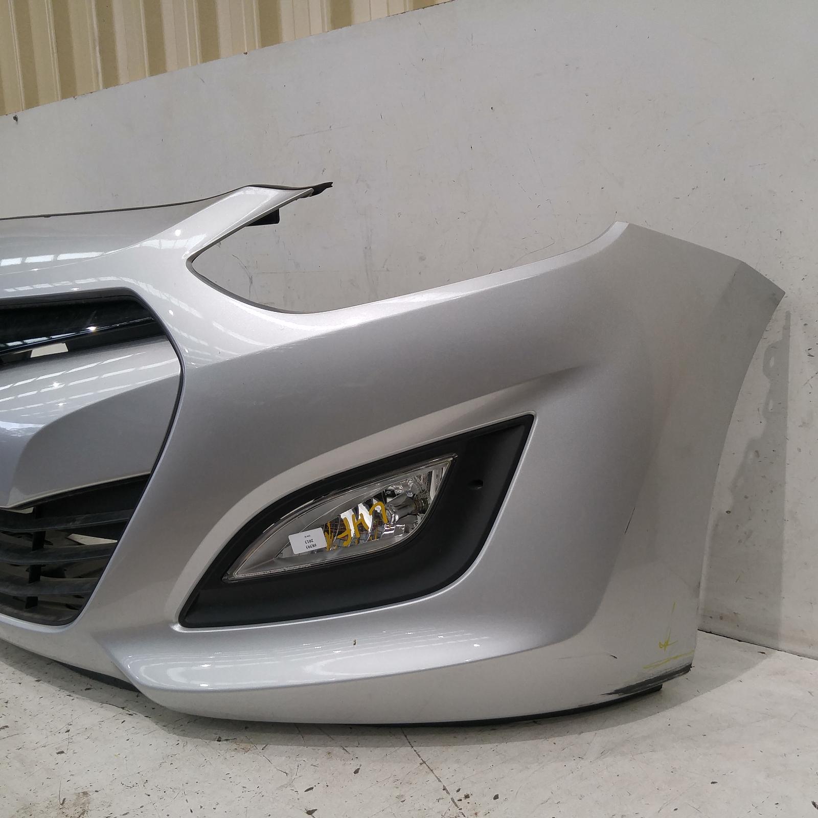 181844, Used bumper front for 2013 i30 gd, 5dr hatch, non h/lamp