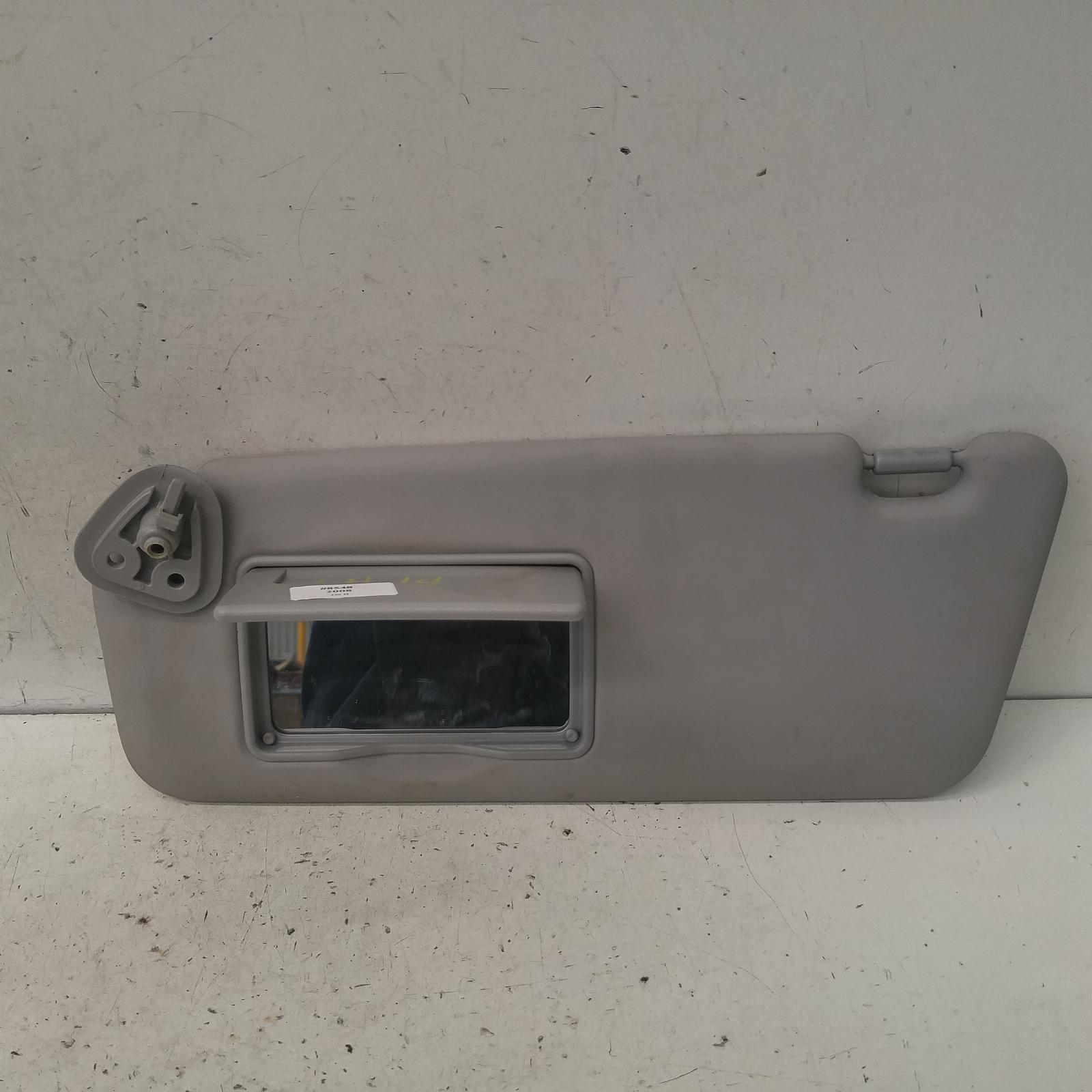 I30 Sunvisor 2007-2012 fd,lh side,non light type,09/07-04/12 00008548 #186693