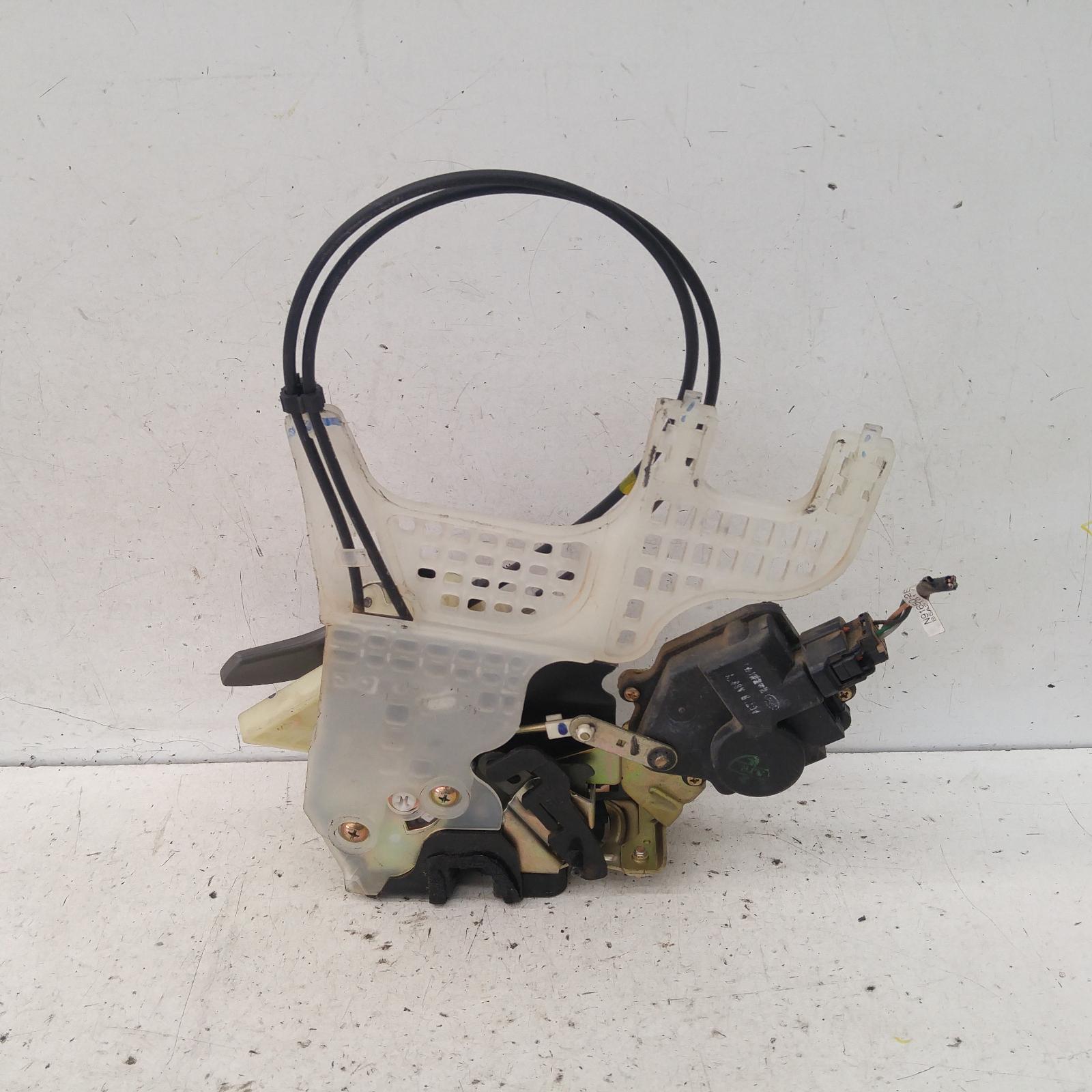 Tucson Door/boot/gate Lock 2004-2010 left rear door lock,08/04-01/10 00008583 #187374