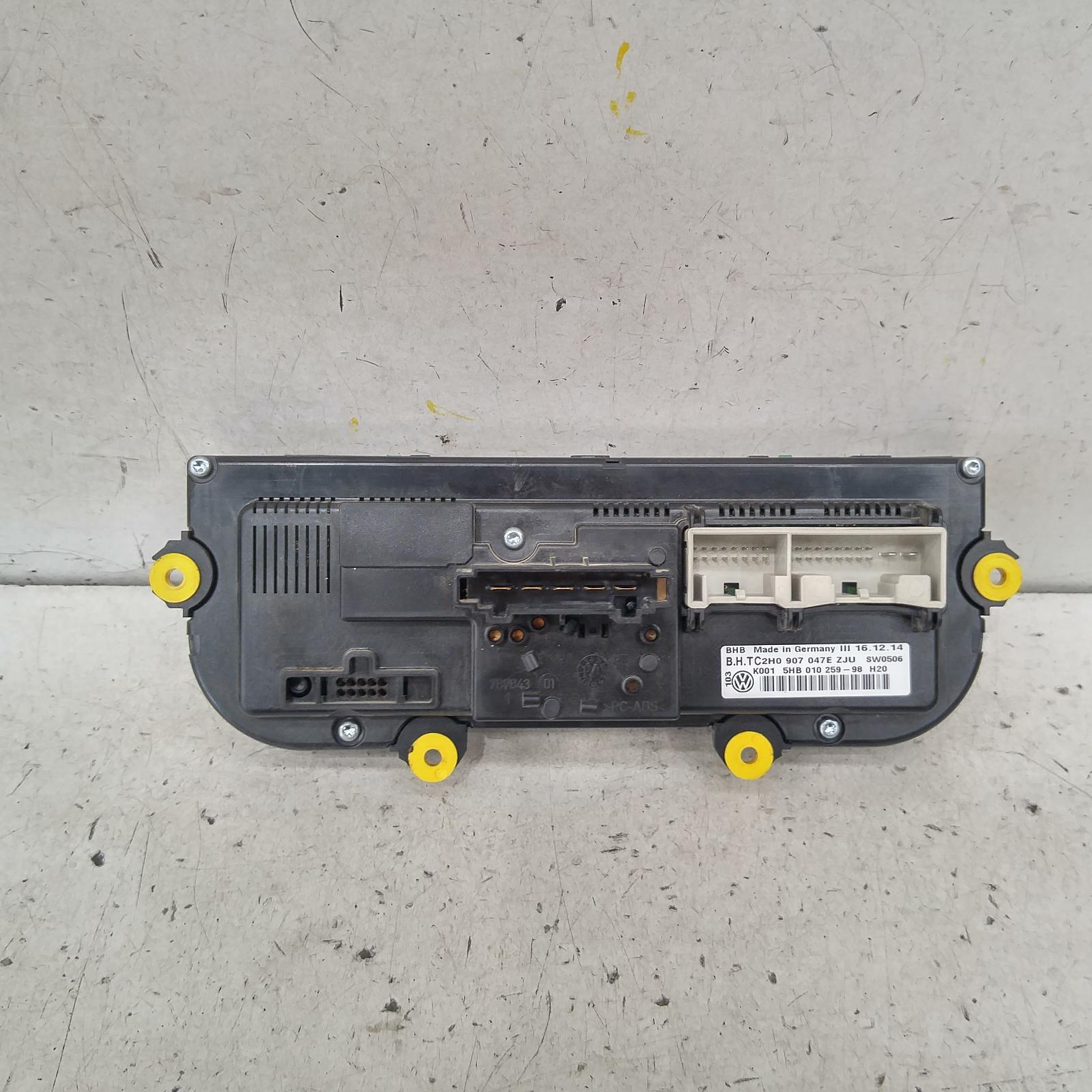 191644, Used heater/aircon controls for 2015 Amarok single zone