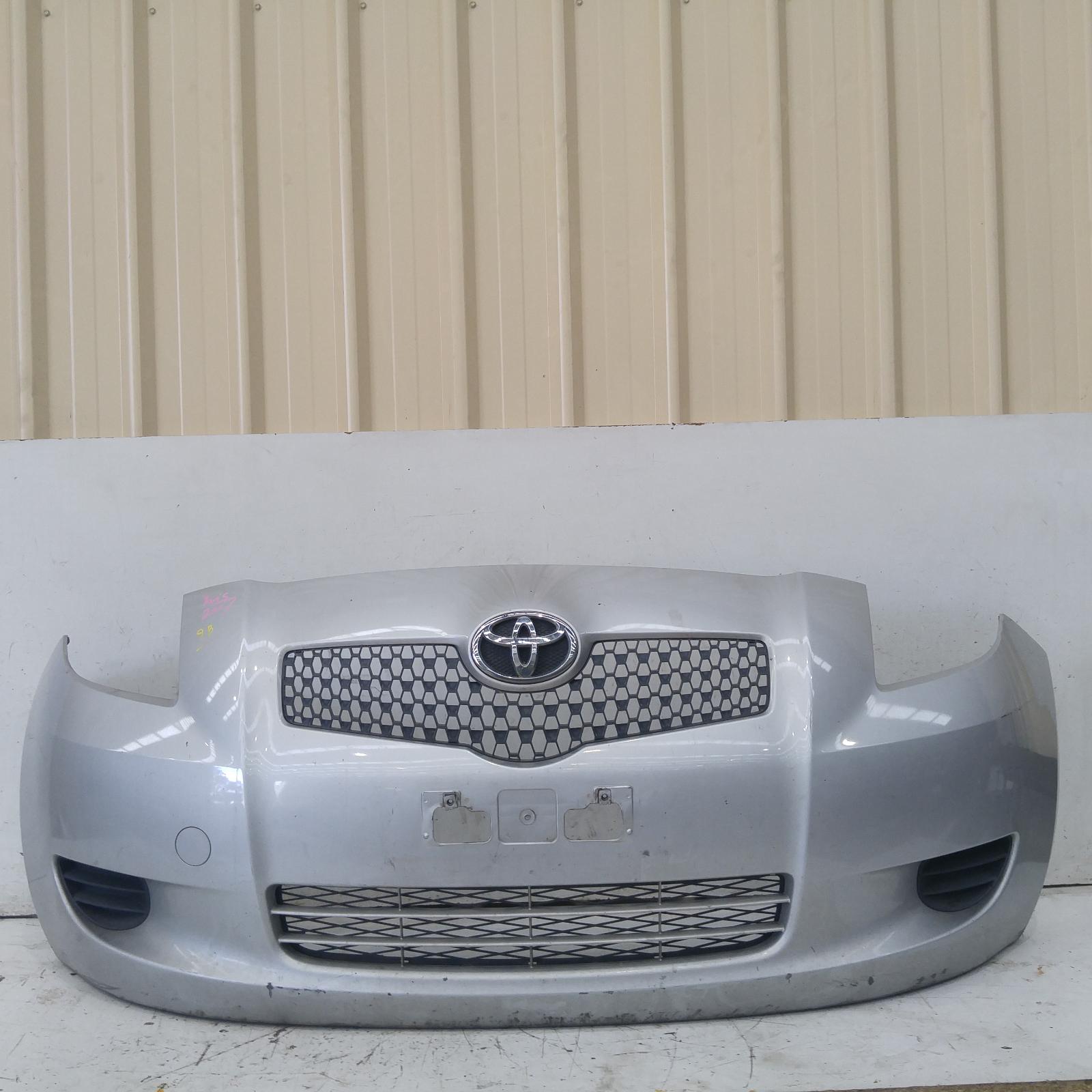 197019, Used bumper front for 2007 yaris ncp9, hatch, non foglamp