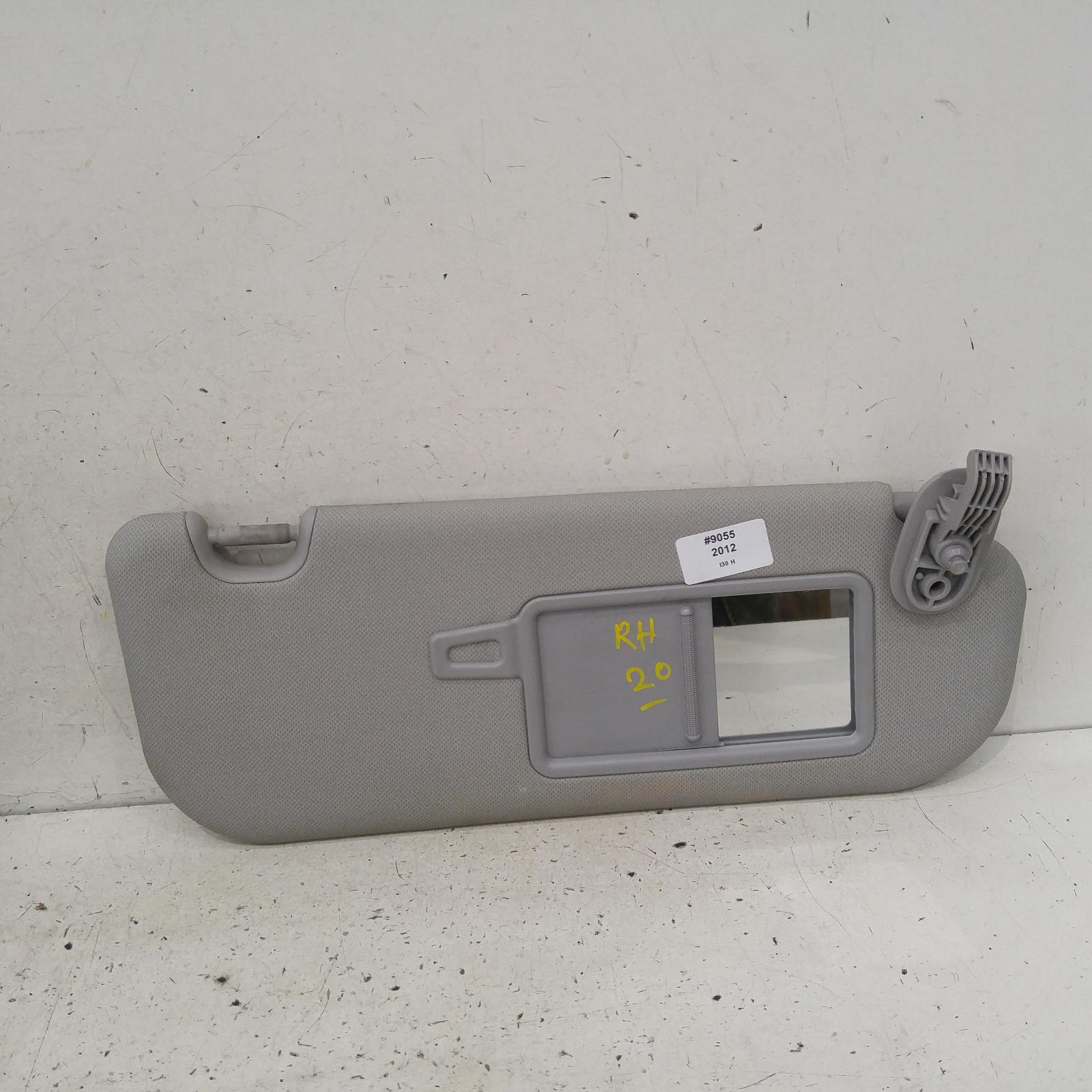 I30 Sunvisor 2012-2017 gd,rh side,03/12-02/17 00009055 #199420