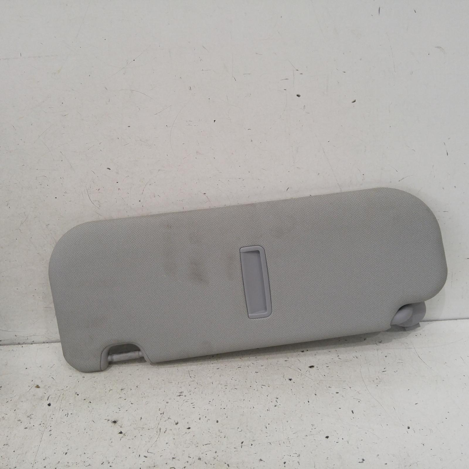 I30 Sunvisor 2012-2017 gd,rh side,03/12-02/17 00009055 #199420