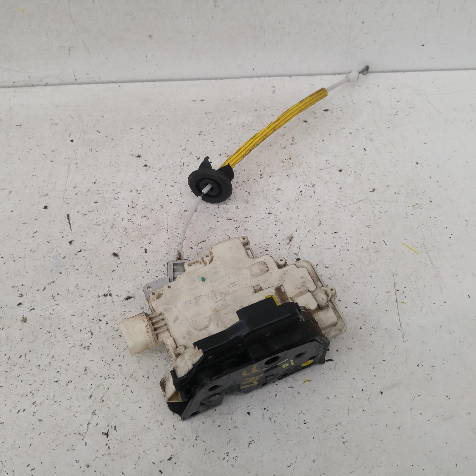 199995, Used door/boot/gate lock for 2005 a3 left front door lock