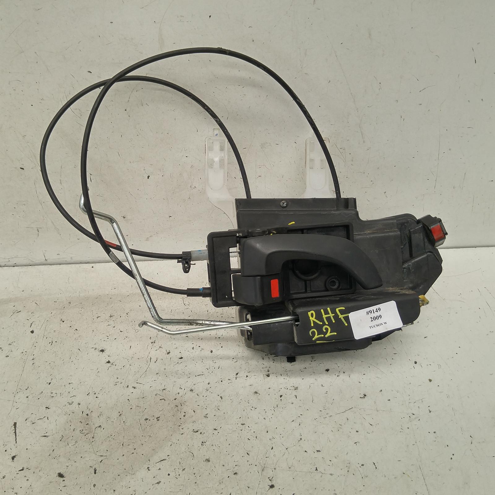 Tucson Door/boot/gate Lock 2004-2010 right front door lock,08/04-01/10 00009149 #201645