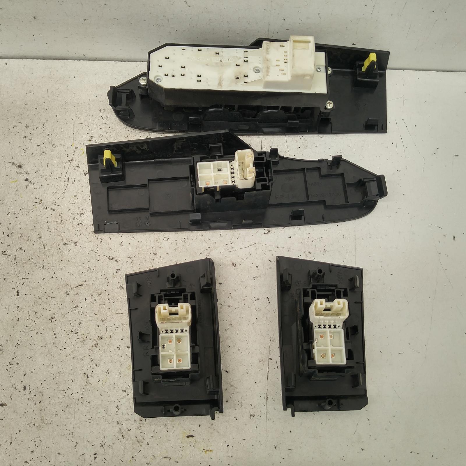Corolla Power Door Window Switch 2015-2018 rh front (master switch),zre182r,hatch,standard,03/15-06/18 00009136 #202690