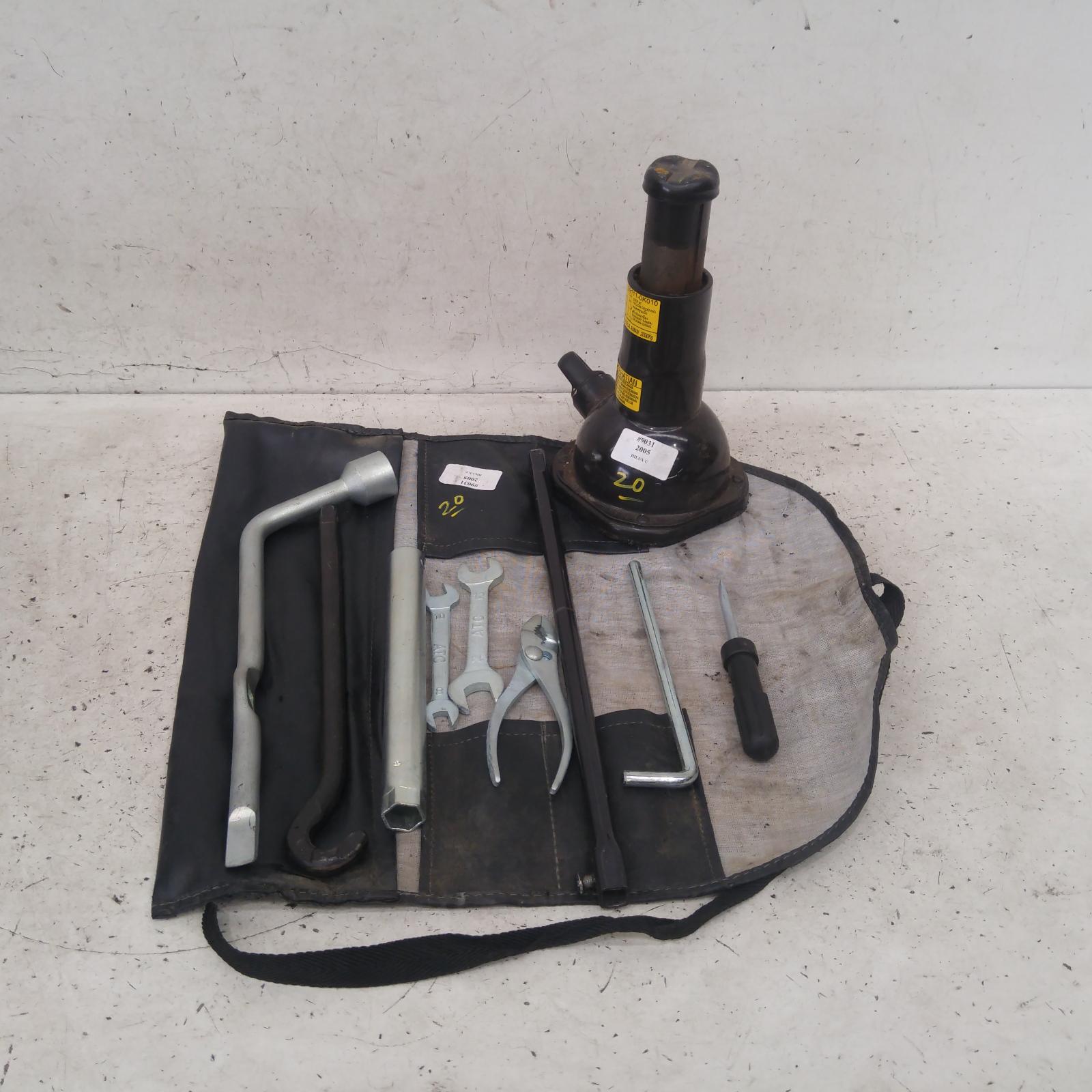 Result Jack for Toyota HiluxAus Auto Parts(1011)