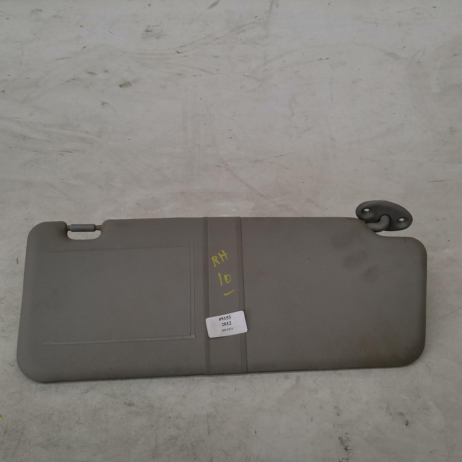 Hilux Sunvisor 2005-2015 rh side,02/05-08/15 00009153 #208348