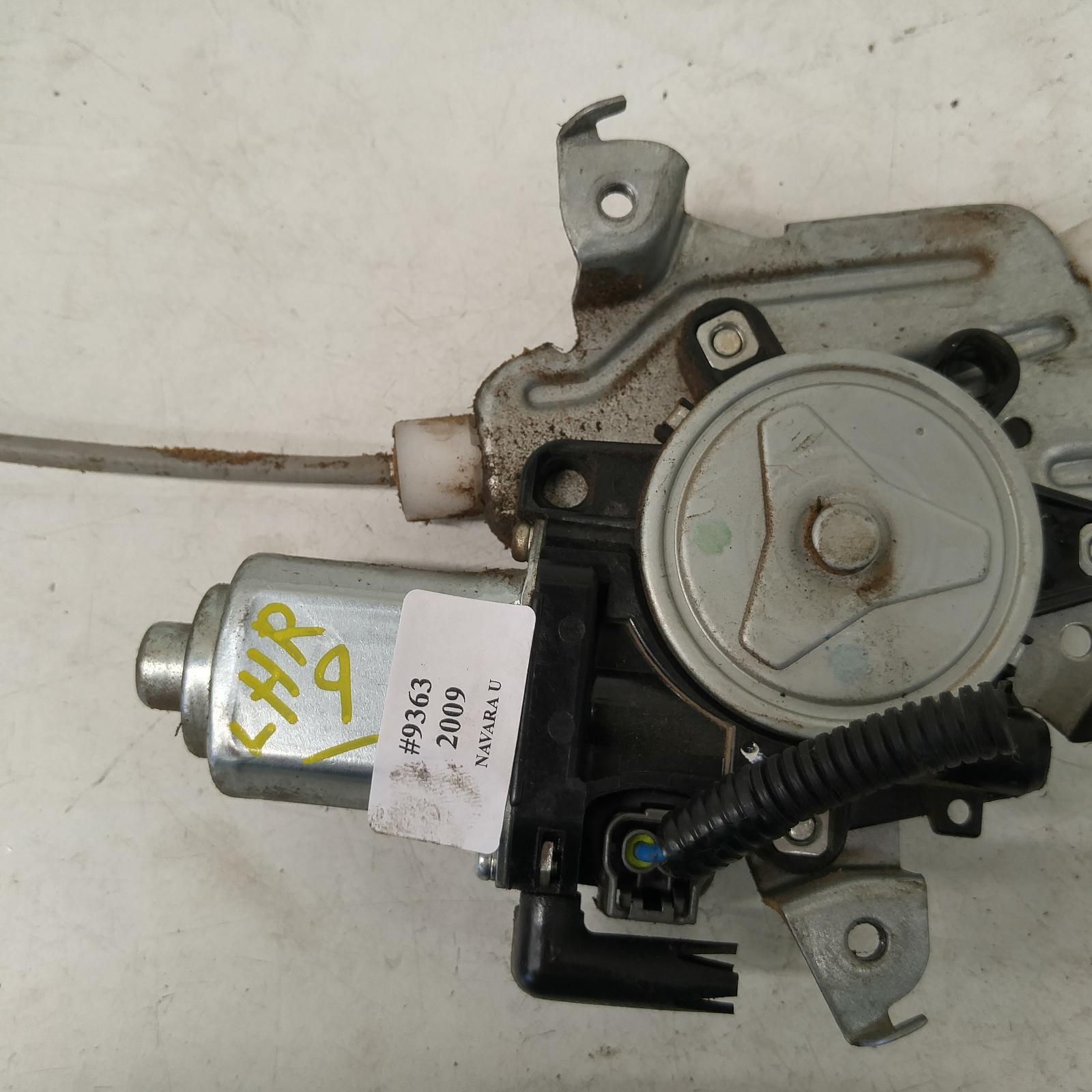 209092, Used window regulator/motor rear left for 2009 navara d40