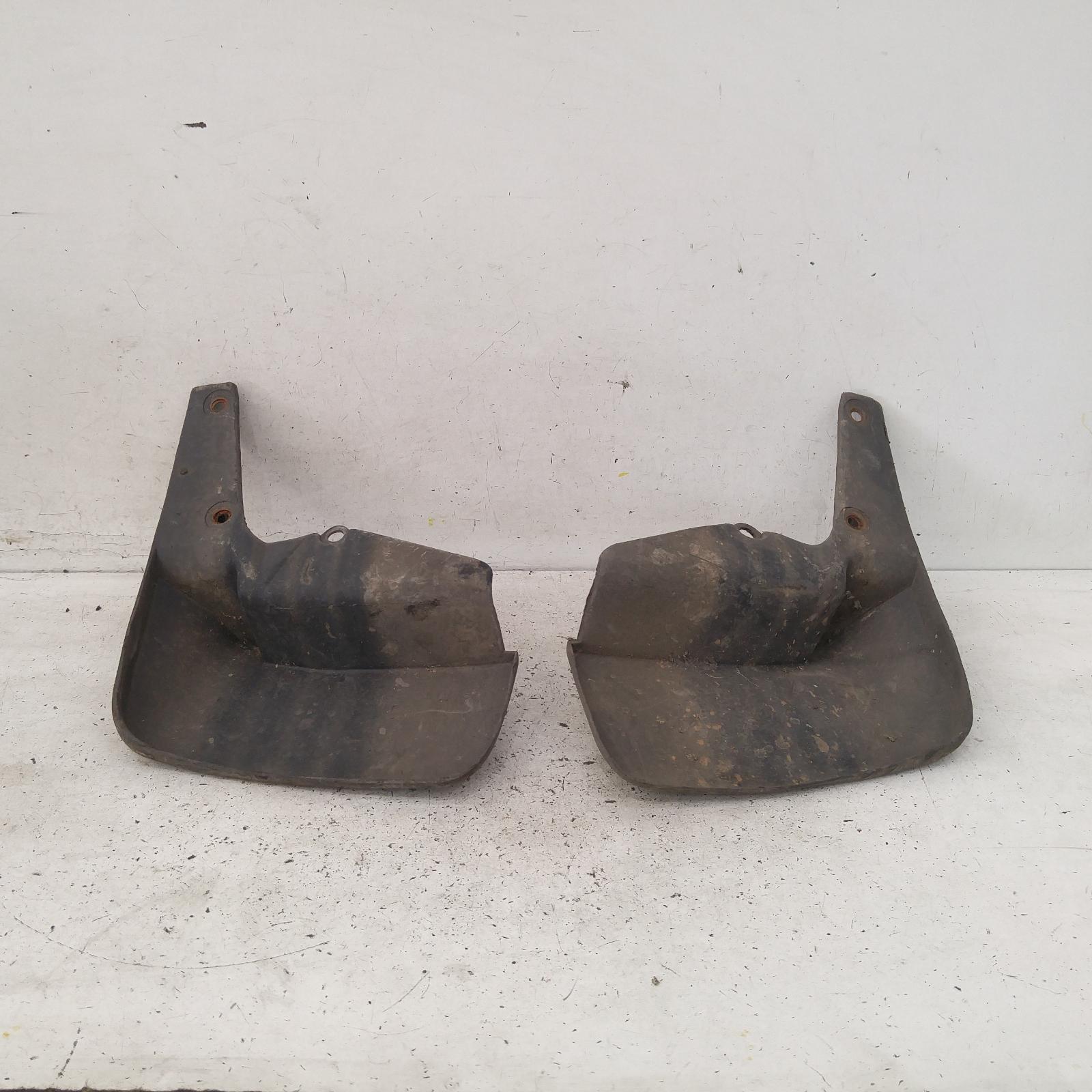 210345, Used mud flaps for 2003 hiace lh rear, lh/rzh10, 11/8912/04