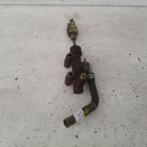 clutch master cylinder