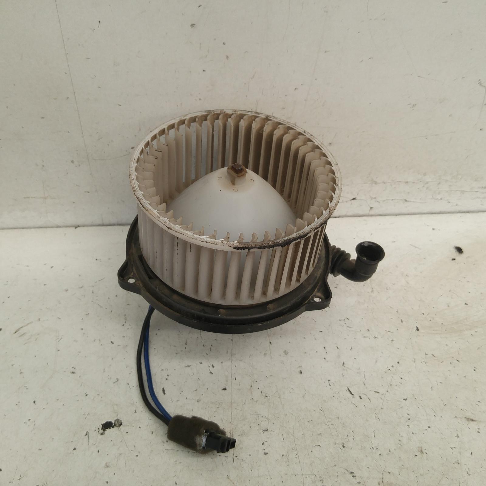 Courier Heater Fan/motor 1999-2002 pe,01/99-10/02 00009515 #212172
