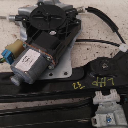 window regulator/motor front left