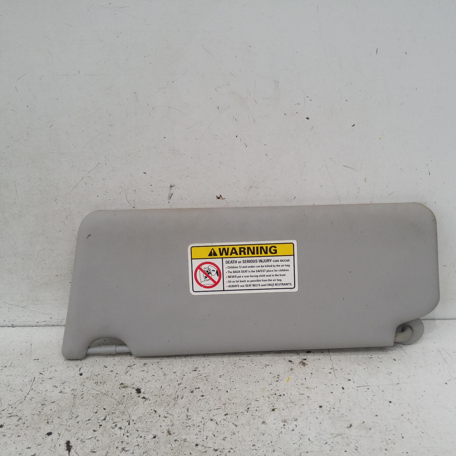Camry Sunvisor 2002-2006 sk36,rh side,standard type,08/02-05/06 00009717 #216873