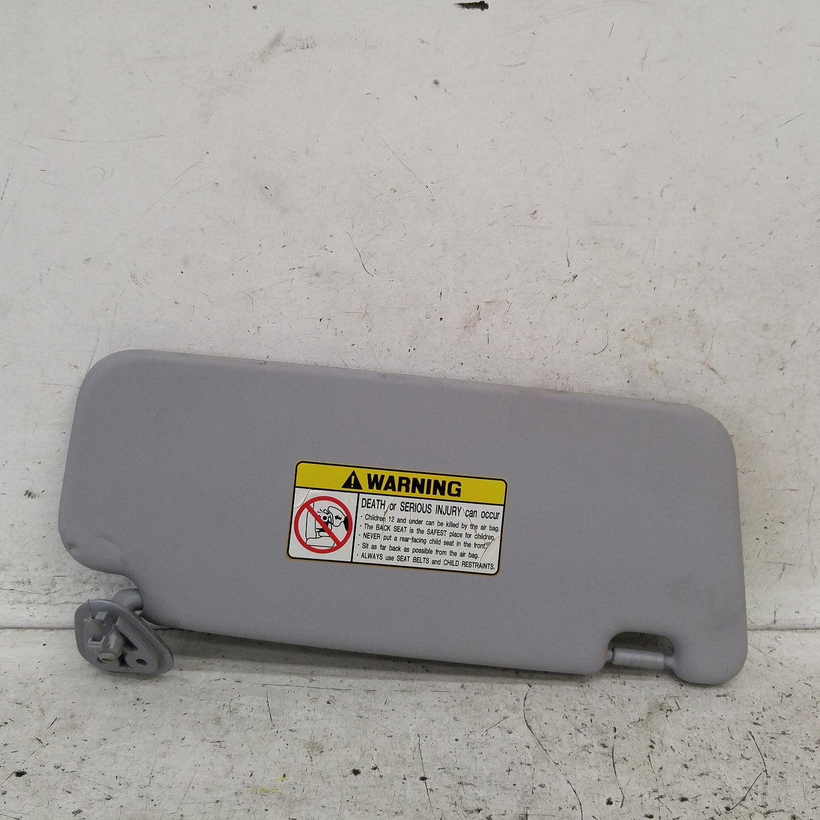 I30 Sunvisor 2007-2012 fd,lh side,non light type,09/07-04/12 00009450 #217556