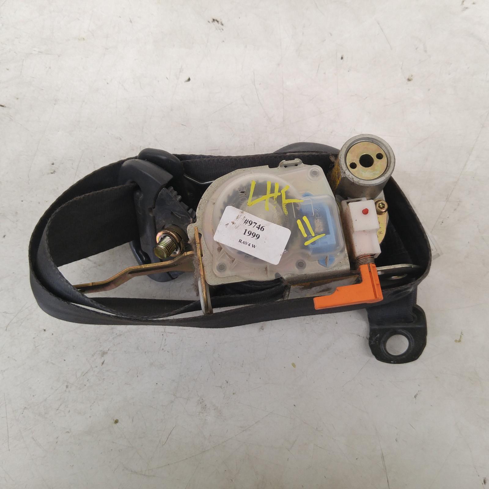 Result Seat Belt Stalk for Toyota Rav4Aus Auto Parts(1011)