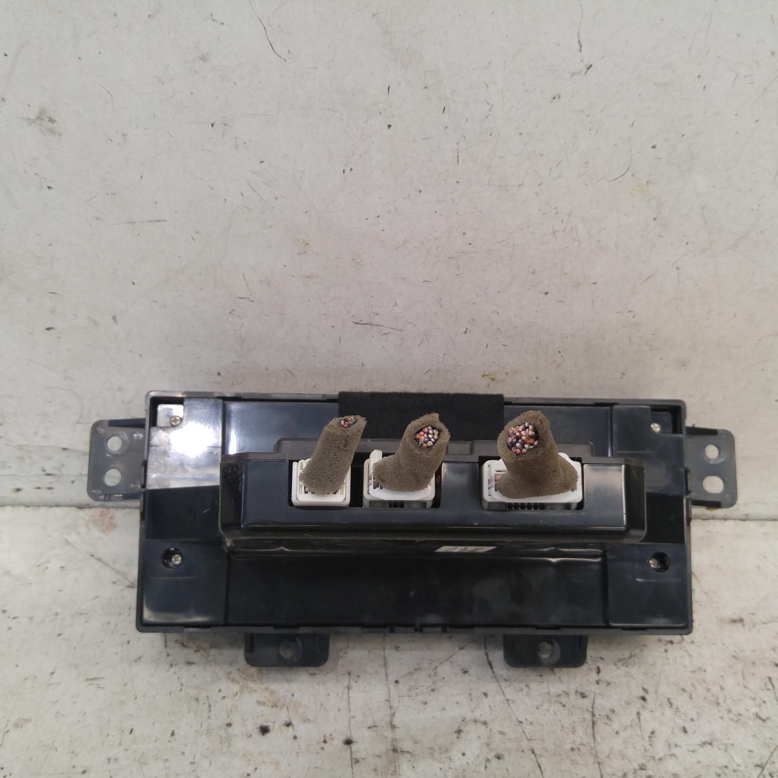 218980, Used heater/aircon controls for 2008 cx9 main control, w