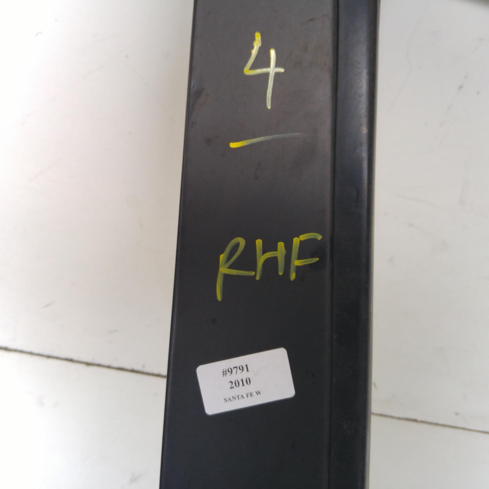 Santa Fe Door Front Right 2009-2012 cm,non mould type,09/09-06/12 00009791 #219685