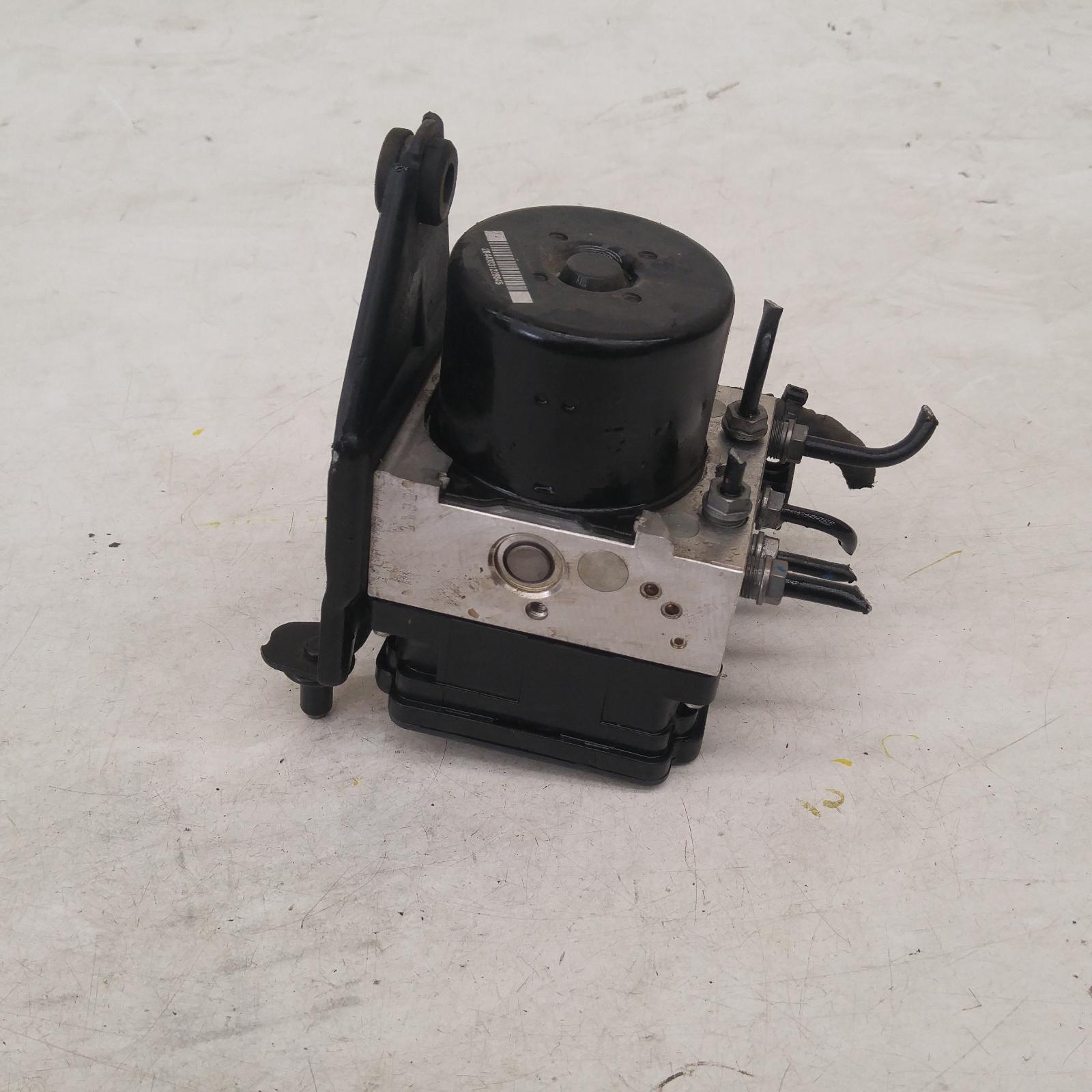 221597, Used abs pump/modulator for 2014 jetta 1b, p/n 1k0907379bj