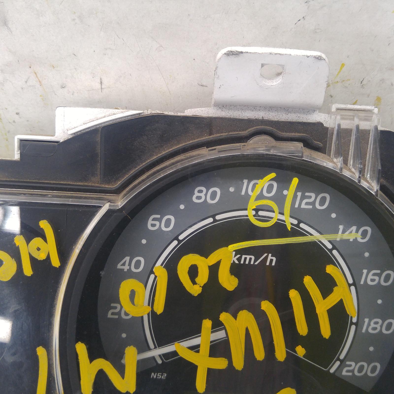 Hilux Instrument Cluster 2005-2011 petrol,2.7,workmate,03/05-06/11 partwh #118655