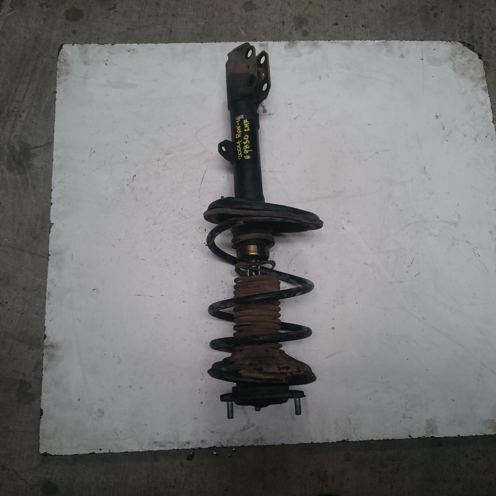 2004 rav4 front struts