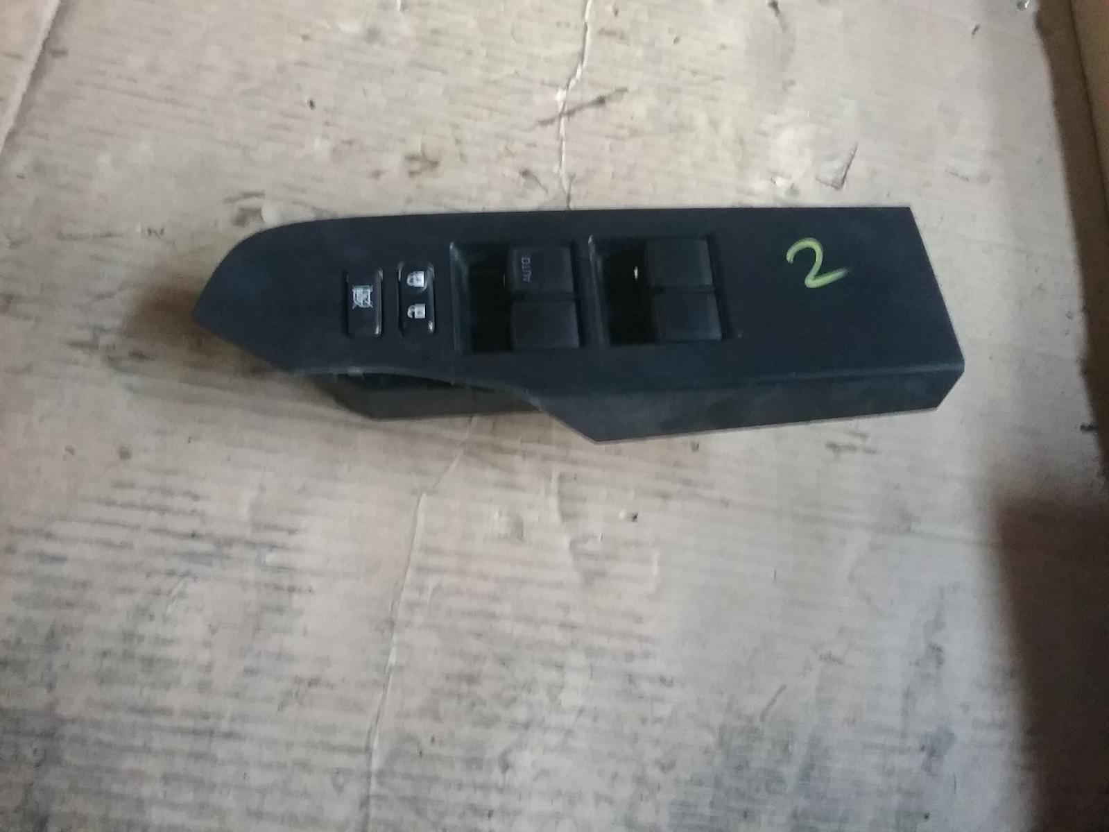 Corolla Power Door Window Switch 2015-2018 rh front (master switch),zre182r,hatch,standard,03/15-06/18 partwh #73381